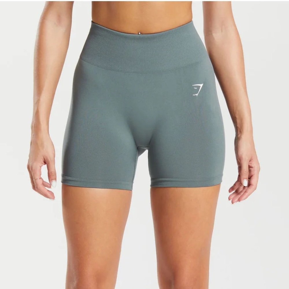 Gymshark women’s teal everyday seamless shorts